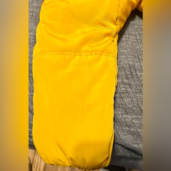 Disney Winnie the Pooh snowsuit. Size 12-18 months. - Picture 7 of 9